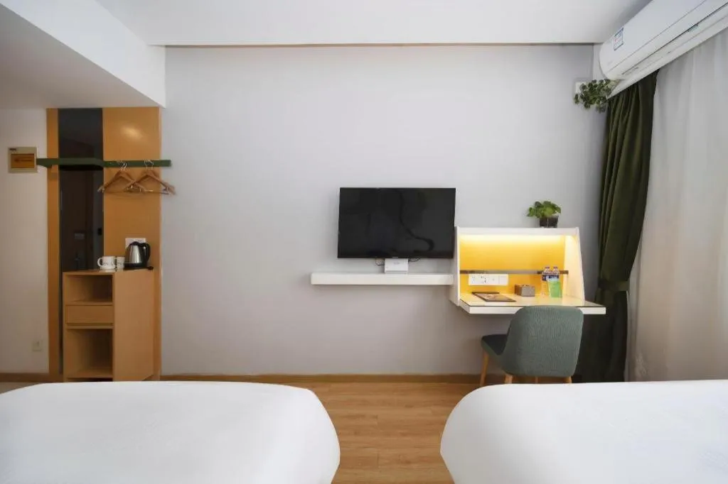 Bed in Vatica Hefei Feidong County Yuzhou Central Square Hotel