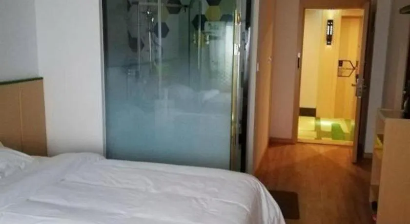 Bed in Vatica Hefei Feidong County Yuzhou Central Square Hotel