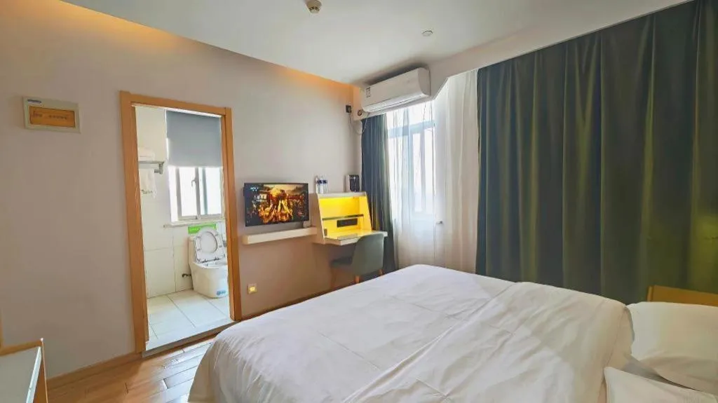 Bed in Vatica Hefei Feidong County Yuzhou Central Square Hotel