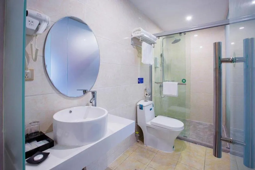 Vatica Hangzhou Xiasha Media College Hotel