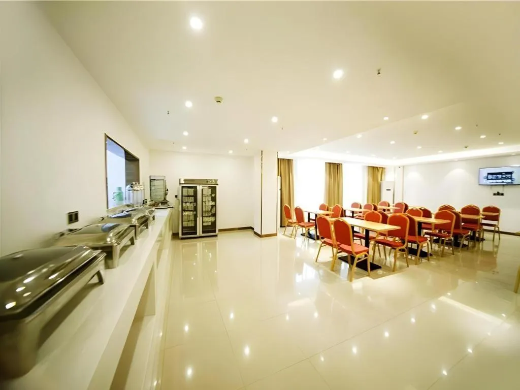 GreenTree Inn Huanggang City Wuxue City Kanjiang Avenue