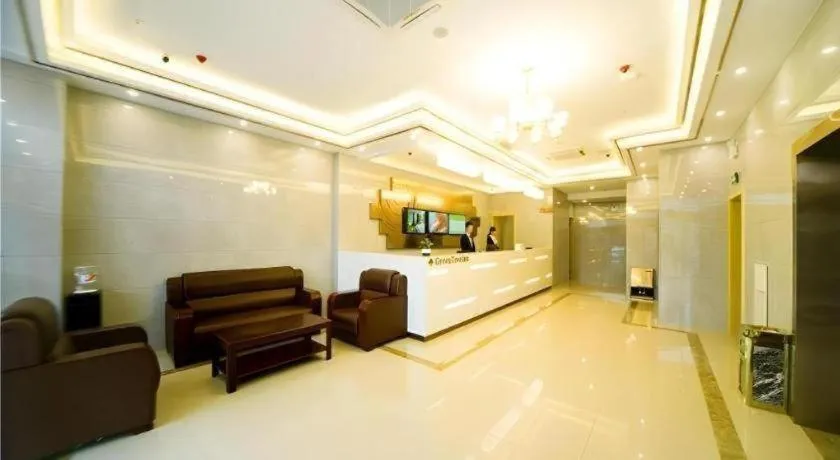 GreenTree Inn Huanggang City Wuxue City Kanjiang Avenue