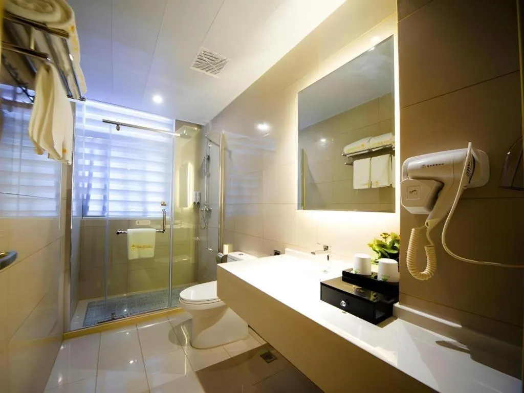 GreenTree Inn Huanggang City Wuxue City Kanjiang Avenue