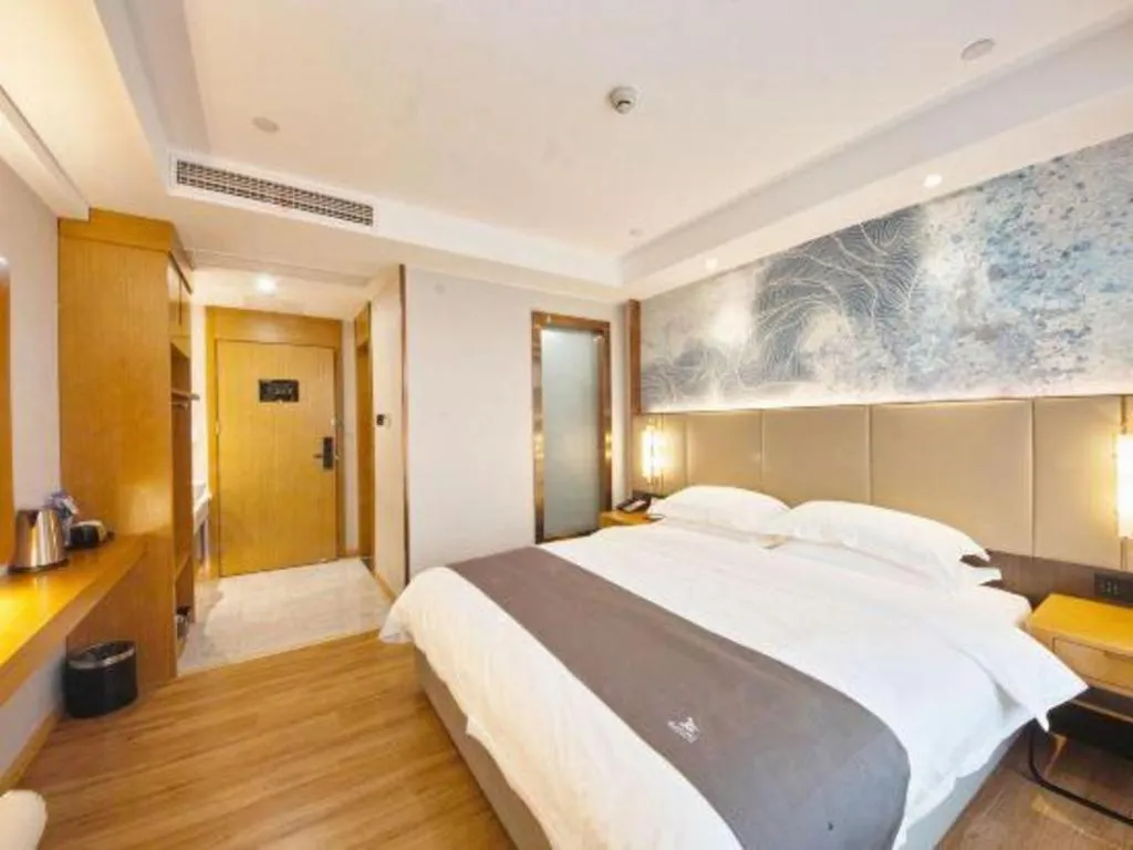 Bed in GreenTree Eastern Hotel Huai'an Bus Station Zhou Enlai Memorial