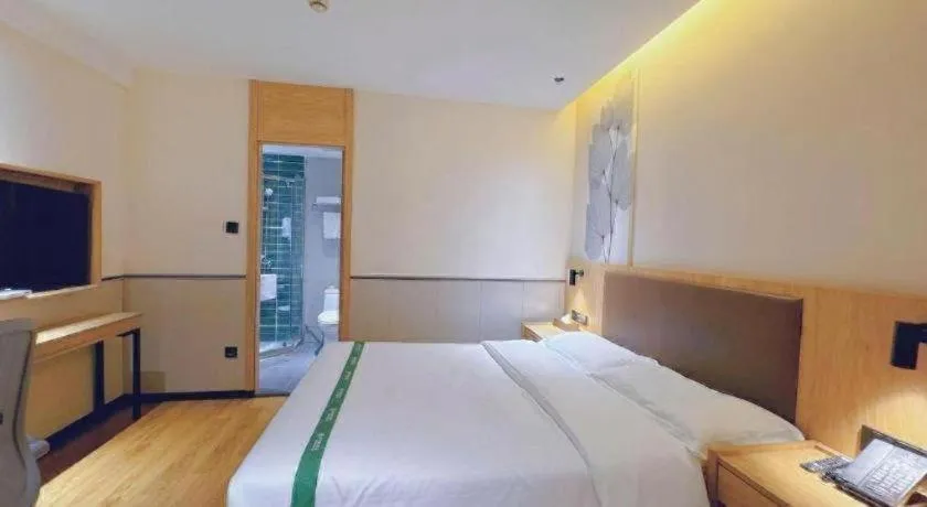 Bed in GreenTree Inn Nanjing Baijiahu