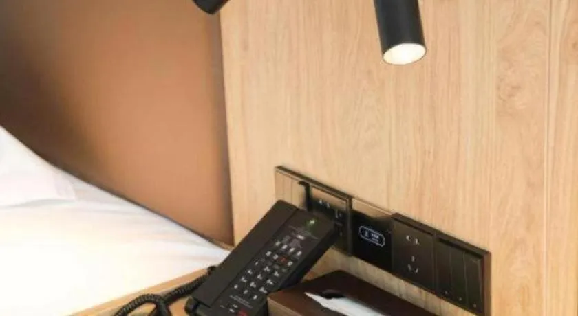 Bed in GreenTree Inn Nanjing Baijiahu