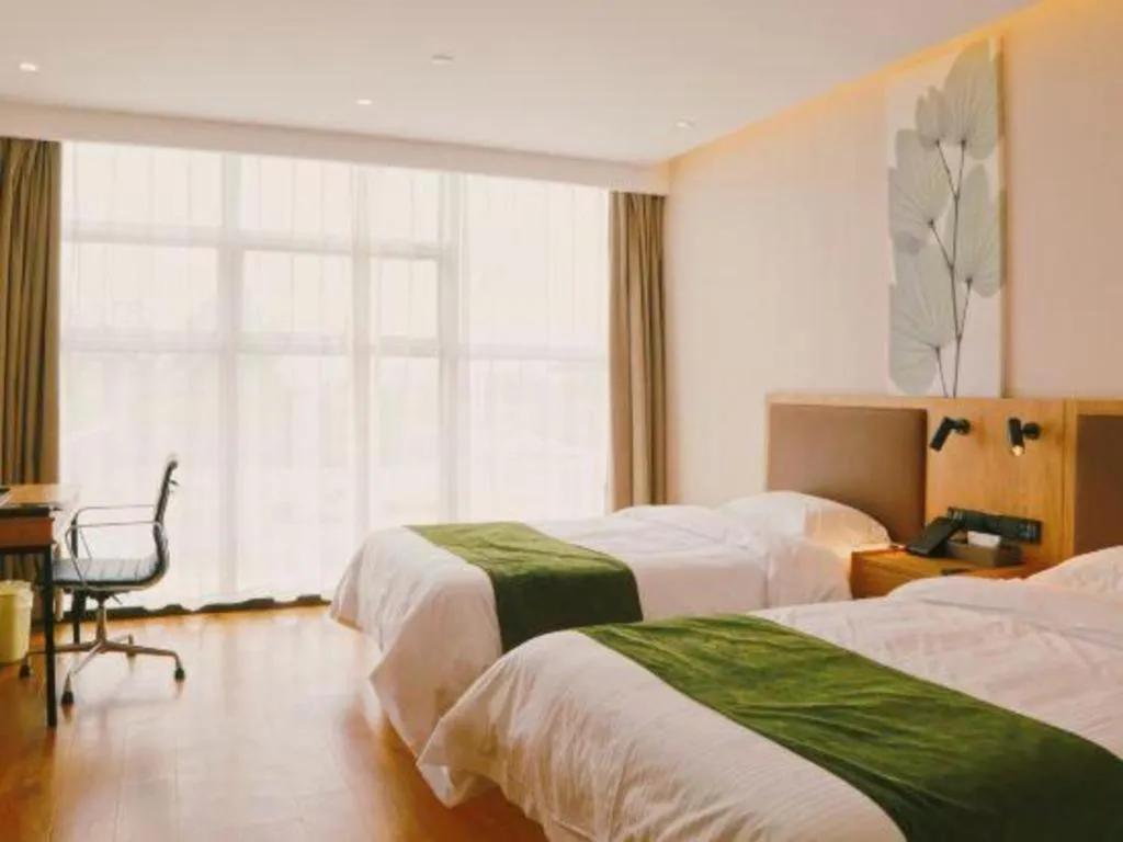 Bed in GreenTree Inn Nanjing Baijiahu