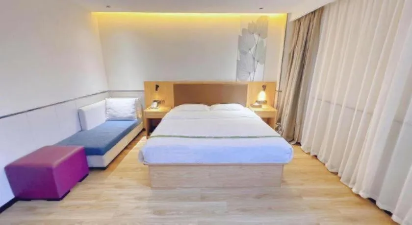 Bed in GreenTree Inn Nanjing Baijiahu