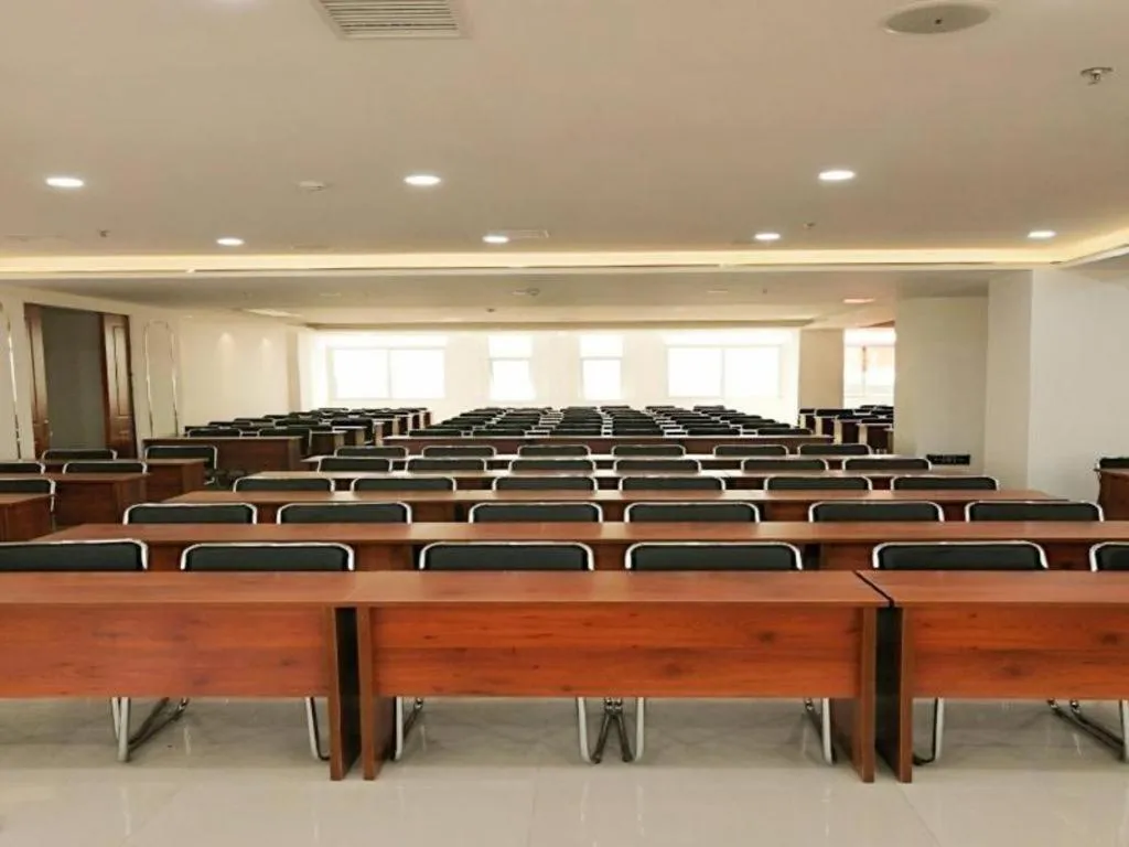 GreenTree Inn Fuyang Technician College