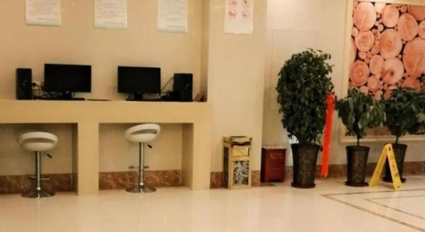 GreenTree Inn Fuyang Technician College