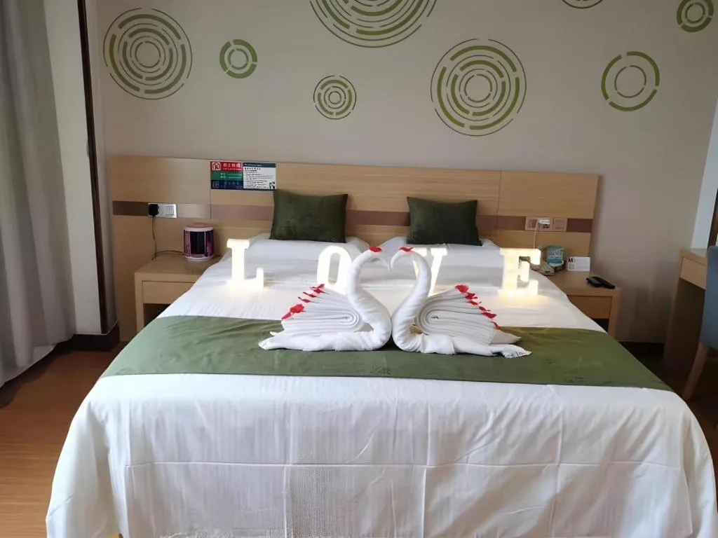 Bed in GreenTree Inn Pingdingshan Wanda Plaza Branch