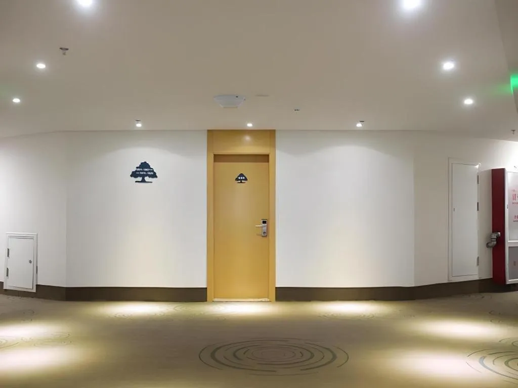 GreenTree Inn Pingdingshan Wanda Plaza Branch