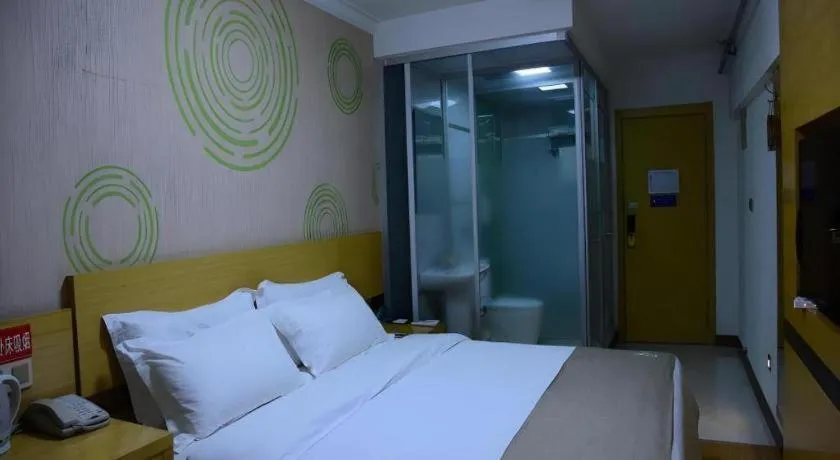 Bed in GreenTree Inn Qinhuangdao Changli County Guangyuan Life Square Duanyang Street East Section