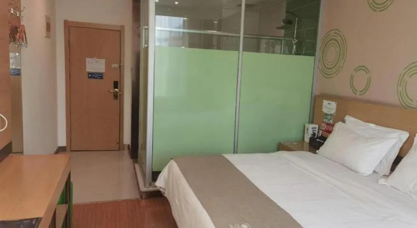 Bed in GreenTree Inn Qinhuangdao Changli County Guangyuan Life Square Duanyang Street East Section