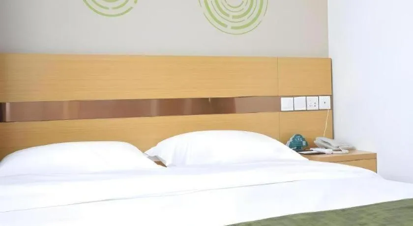 Bed in GreenTree Inn Jiaxin Puyuan Kaixuan Road