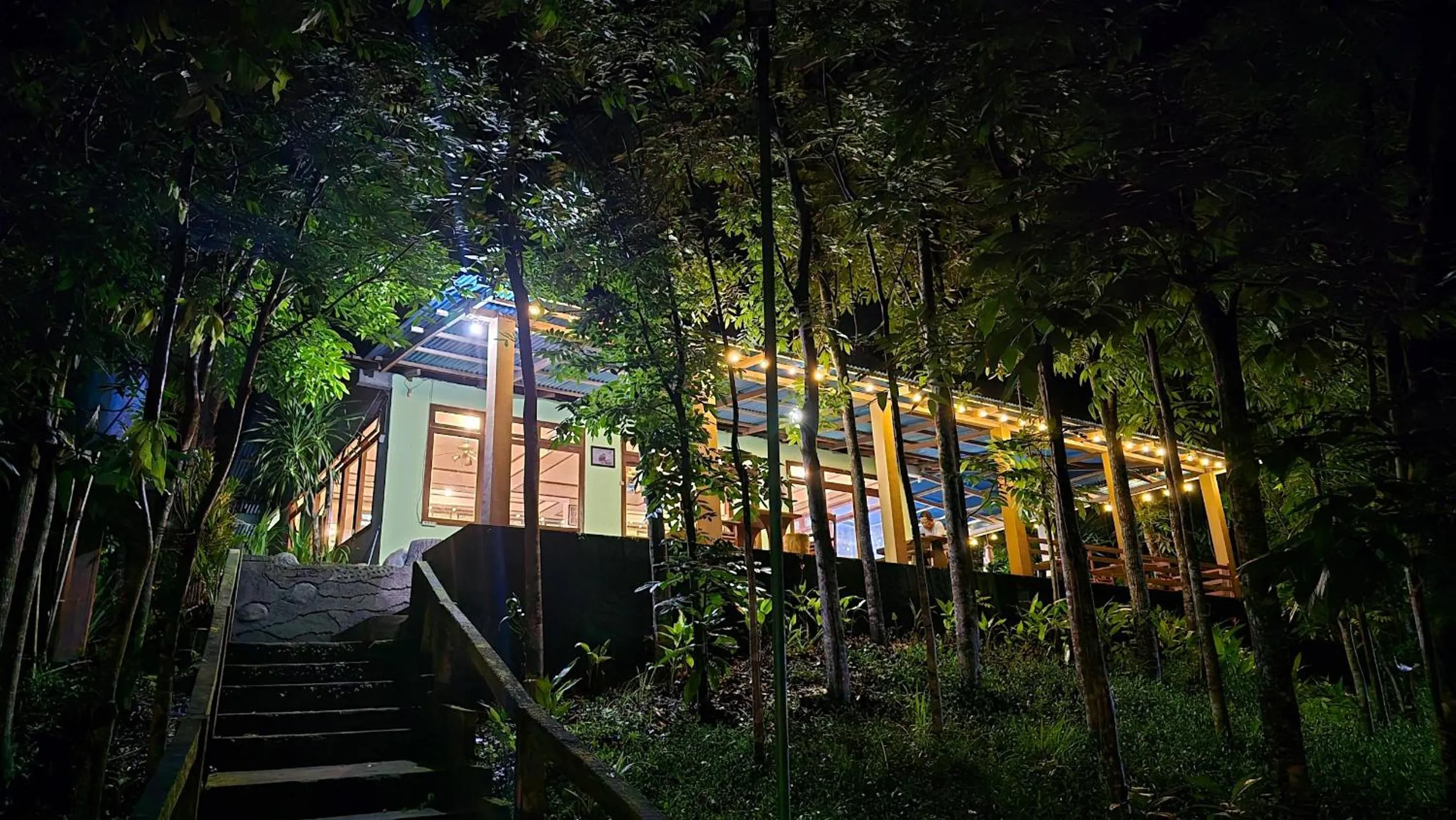 Property building in Tangkoko Macaca