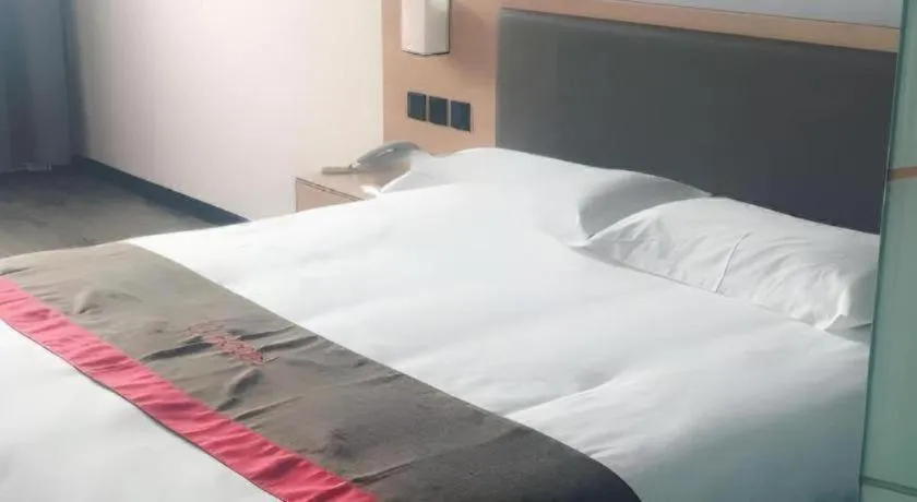 Bed in Thank Inn Hotel Hebei Hengshui Development Zone Baoyun Street Hengbai