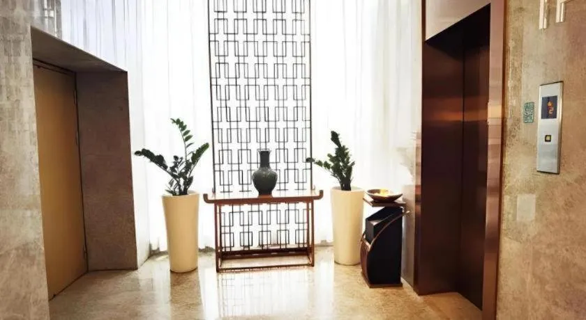 Home Inn Plus Shanghai Middle Ring Jinshajiang Road Fengzhuang Metro Station