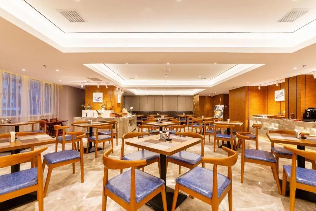 Yitel Collection Shenyang Hunnan Olympic Sports Center Caixia Street Metro Station