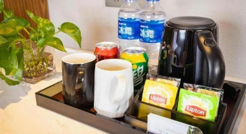 Yitel Collection Shenyang Hunnan Olympic Sports Center Caixia Street Metro Station