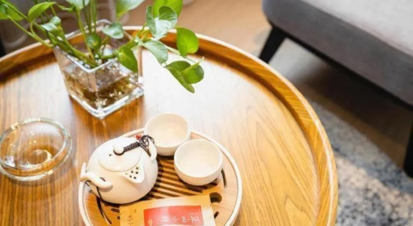 Yitel Collection Shenyang Hunnan Olympic Sports Center Caixia Street Metro Station