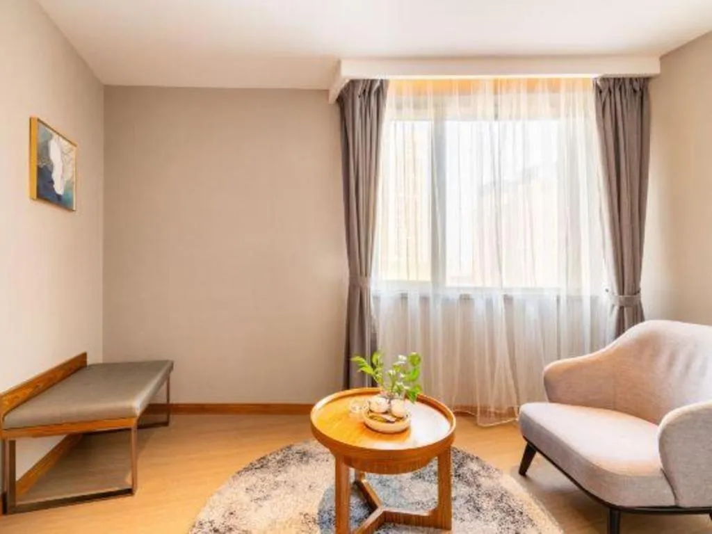 Yitel Collection Shenyang Hunnan Olympic Sports Center Caixia Street Metro Station