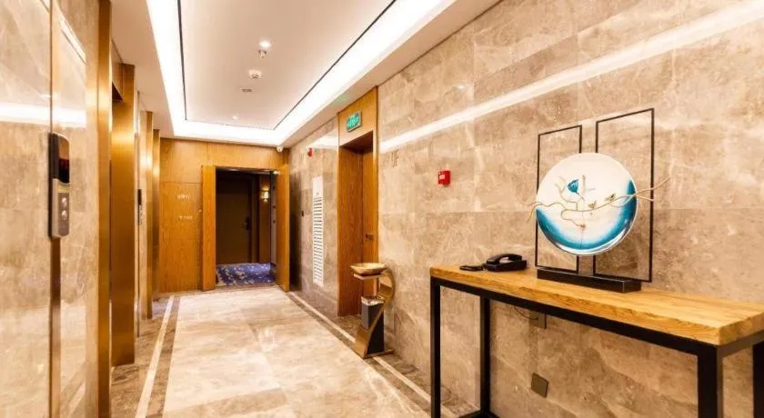 Yitel Collection Shenyang Hunnan Olympic Sports Center Caixia Street Metro Station