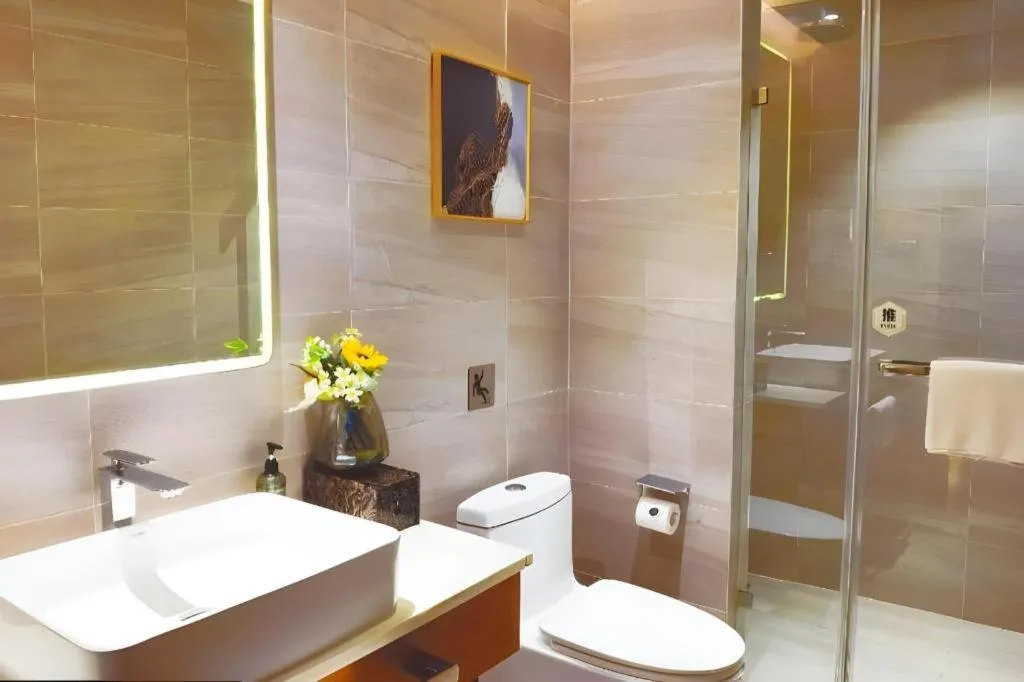 Yitel Collection Shenyang North Railway Station Metro Station