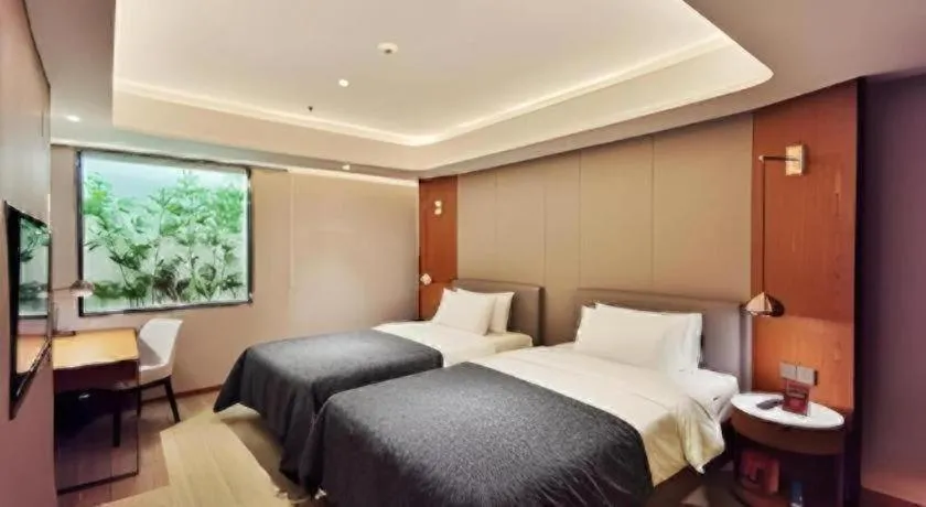 Bed in Yitel Collection Shenyang North Railway Station Metro Station