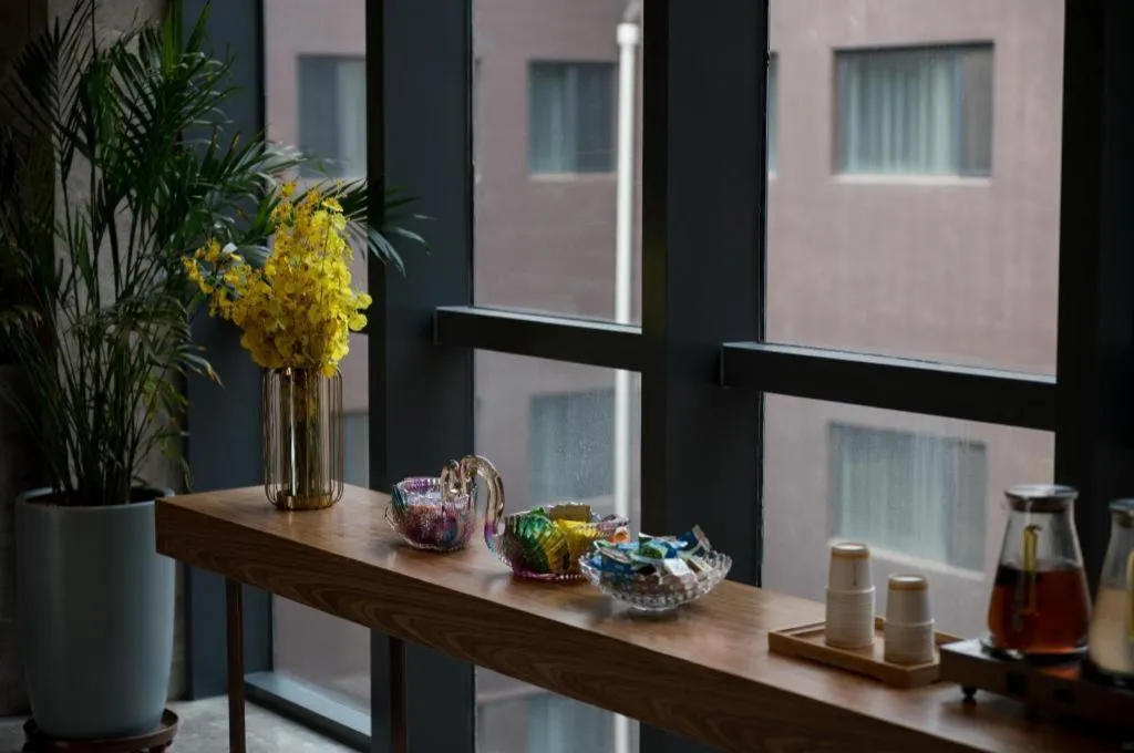 Yitel Collection Shenyang North Railway Station Metro Station