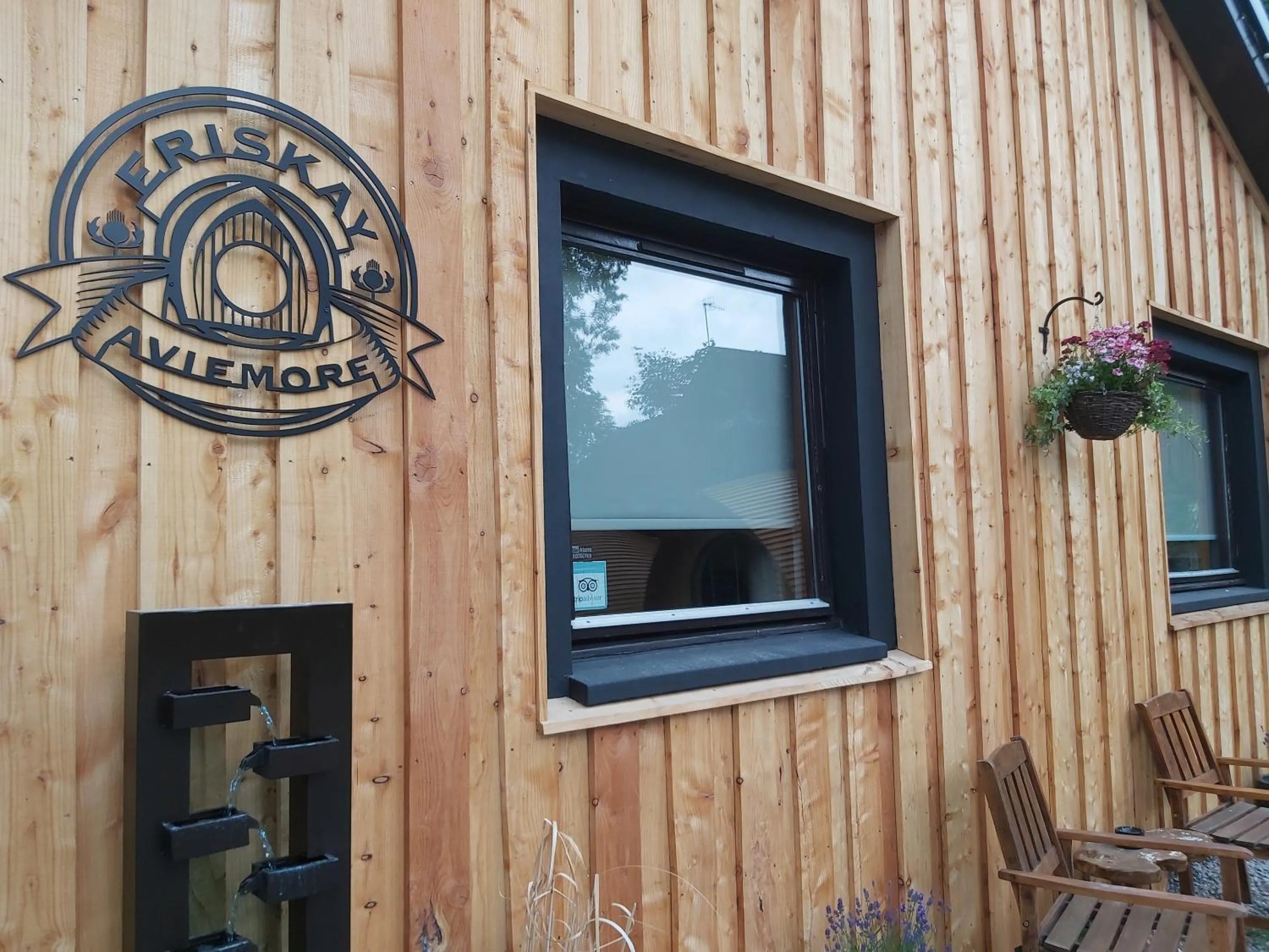 Lobby or reception in Eriskay B&B and Aviemore Glamping