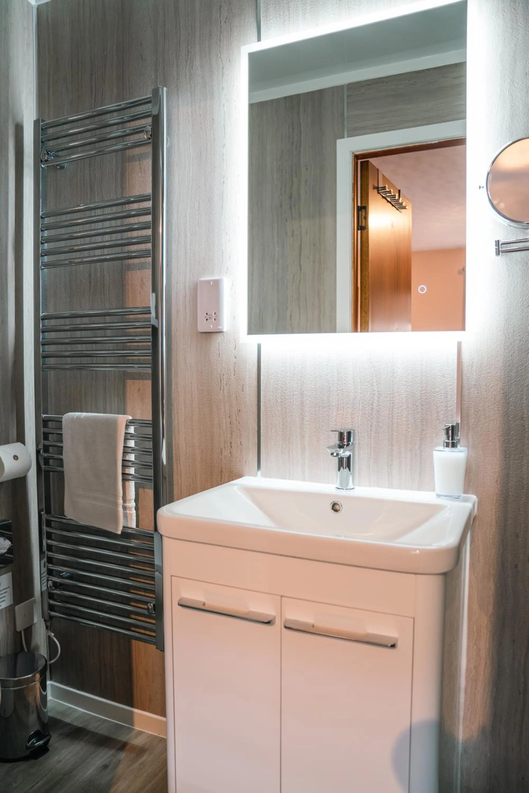 Eriskay B&B and Aviemore Glamping