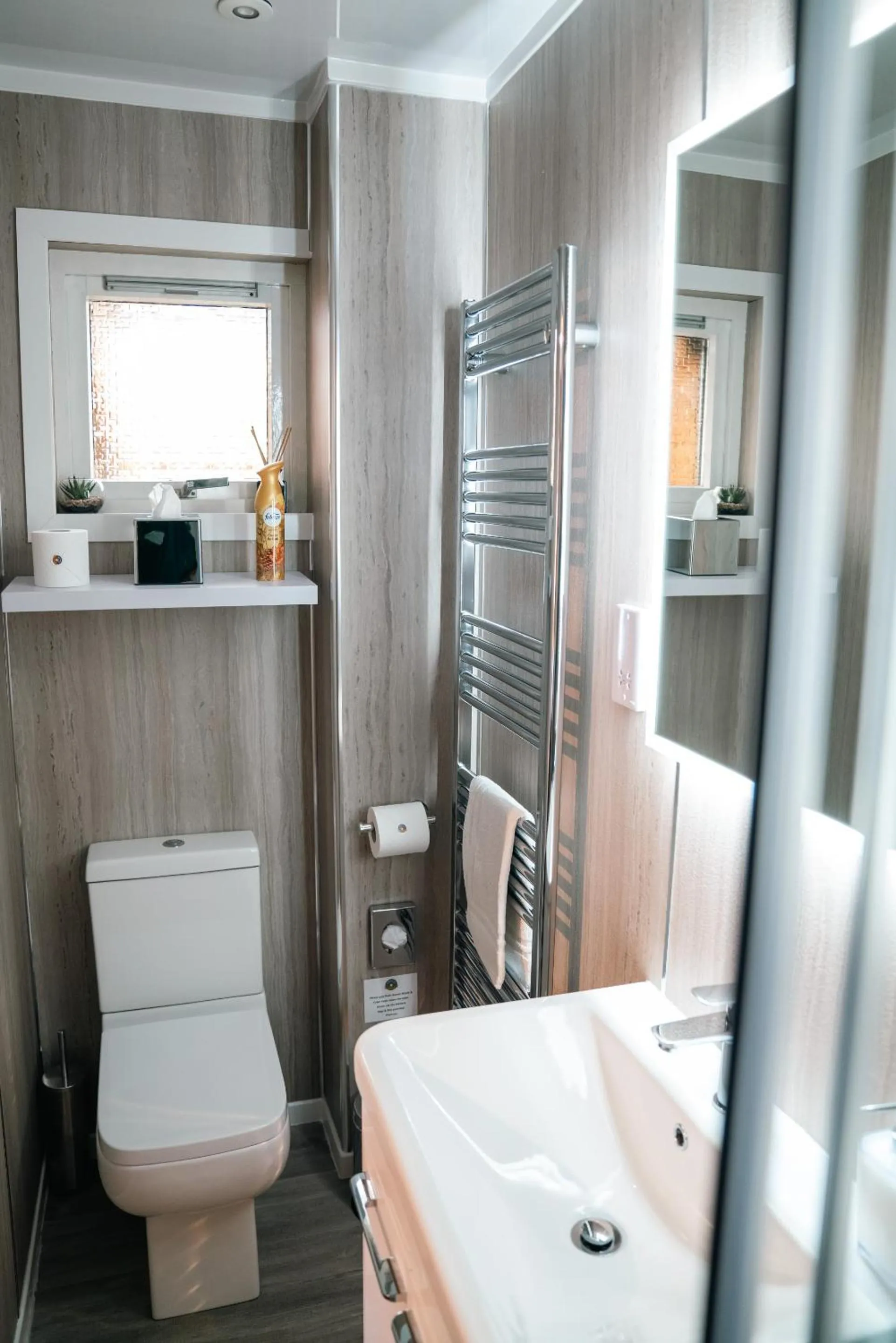 Bathroom in Eriskay B&B and Aviemore Glamping