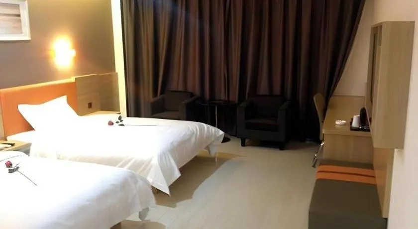 Bed in 7 Days Premium Lintao City Golden Street Shopping Plaza Branch