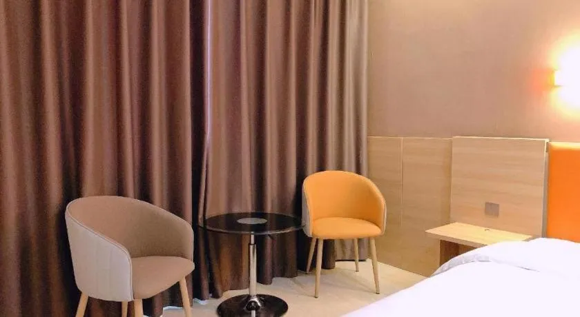 Bed in 7 Days Premium Lintao City Golden Street Shopping Plaza Branch