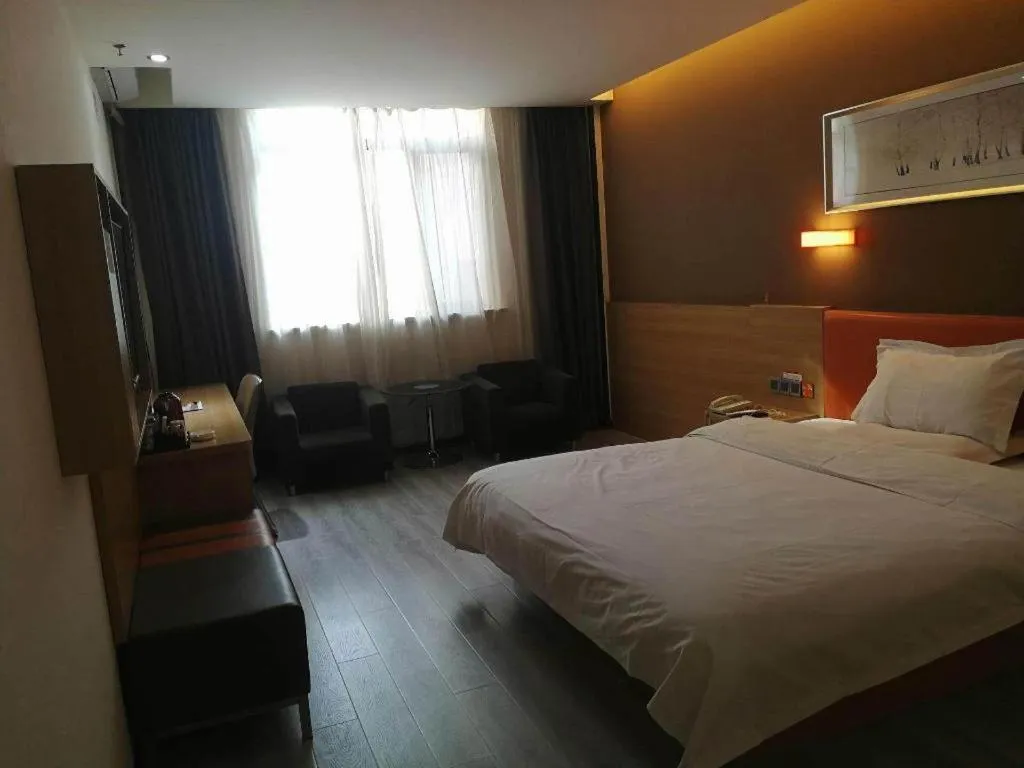 Bed in 7 Days Premium Lintao City Golden Street Shopping Plaza Branch