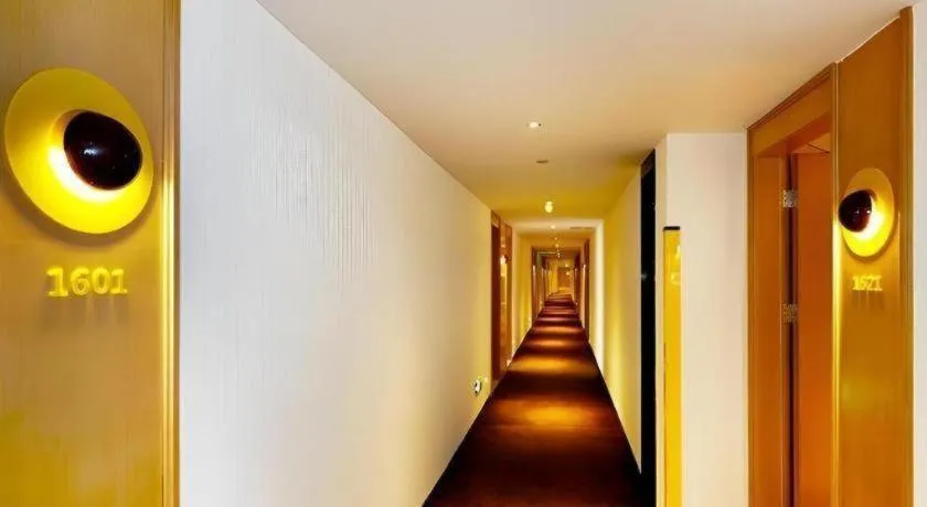 7 Days Premium Lintao City Golden Street Shopping Plaza Branch