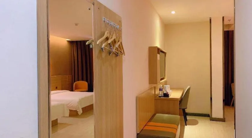 Bed in 7 Days Premium Lintao City Golden Street Shopping Plaza Branch