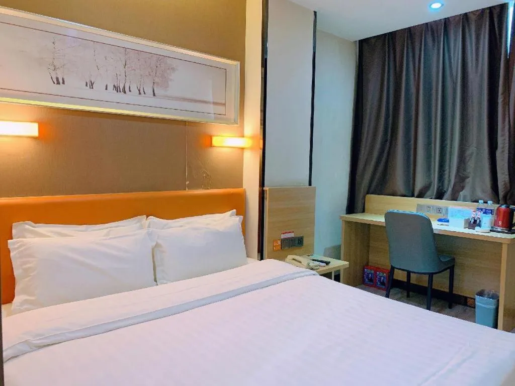 Bed in 7 Days Premium Lintao City Golden Street Shopping Plaza Branch