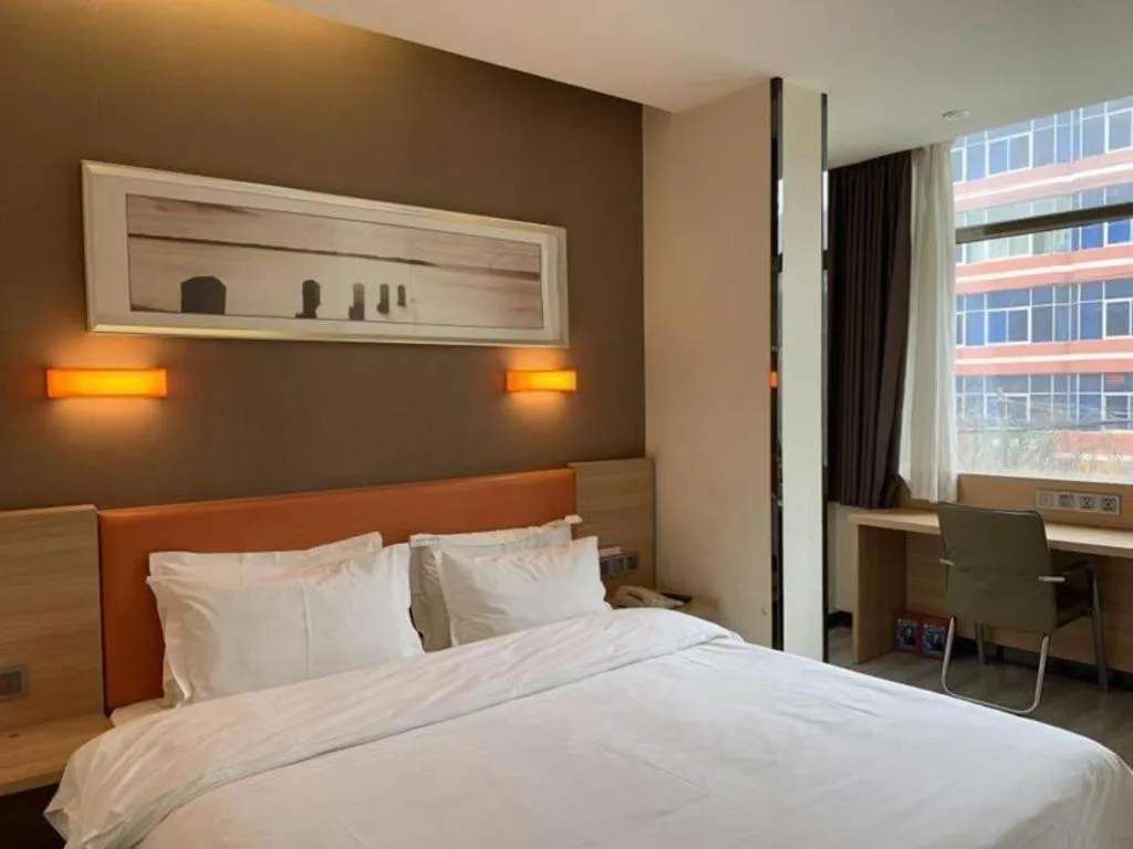 Bed in 7 Days Premium Lintao City Golden Street Shopping Plaza Branch