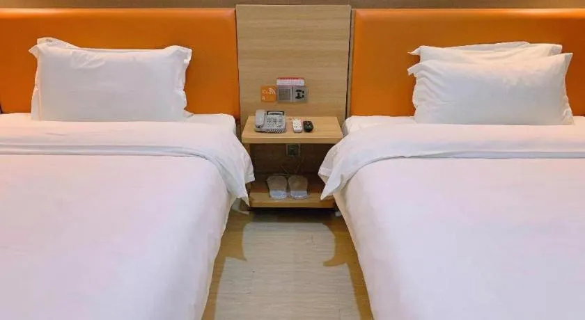Bed in 7 Days Premium Lintao City Golden Street Shopping Plaza Branch