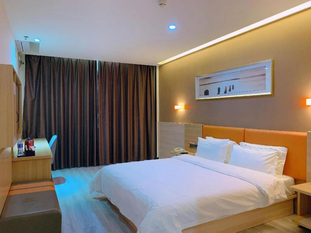 Bed in 7 Days Premium Lintao City Golden Street Shopping Plaza Branch