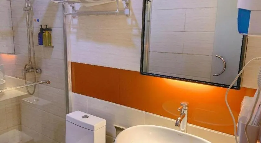 7 Days Premium Lintao City Golden Street Shopping Plaza Branch