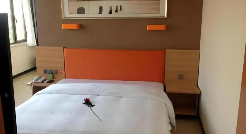 Bed in 7 Days Premium Lintao City Golden Street Shopping Plaza Branch