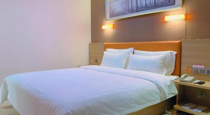 Bed in 7 Days Premium Lintao City Golden Street Shopping Plaza Branch