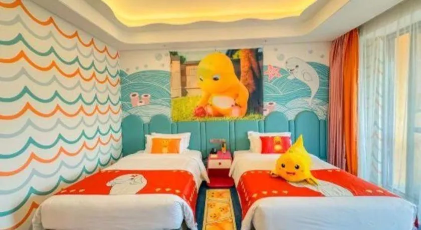 Bed in Dolphin Bay Hotel