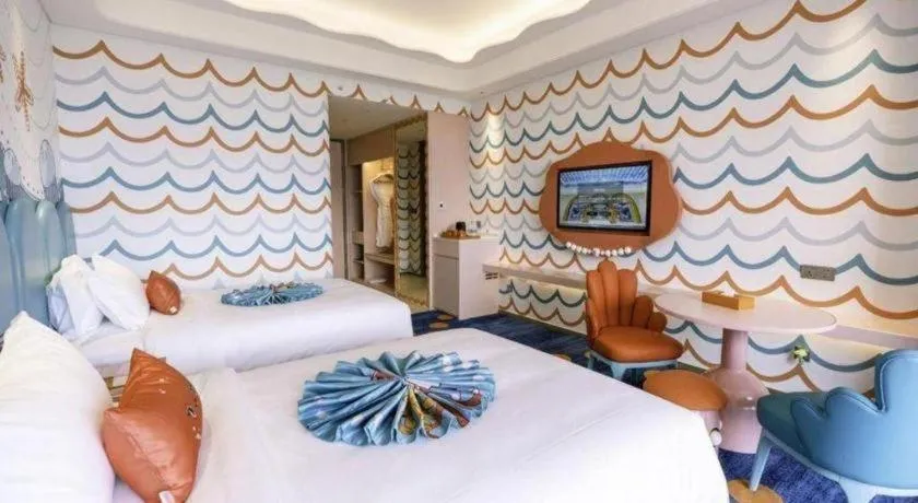 Bed in Dolphin Bay Hotel