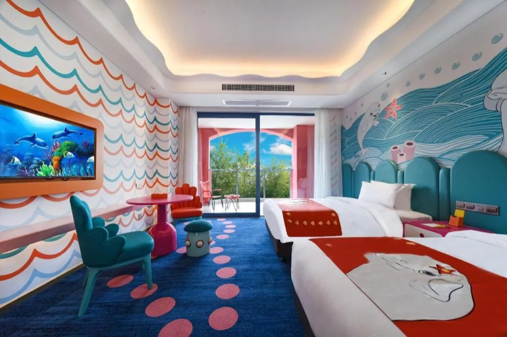 Bed in Dolphin Bay Hotel