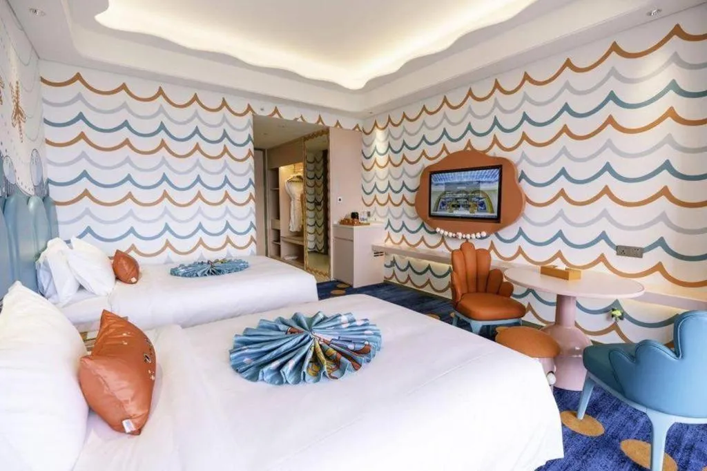 Bed in Dolphin Bay Hotel