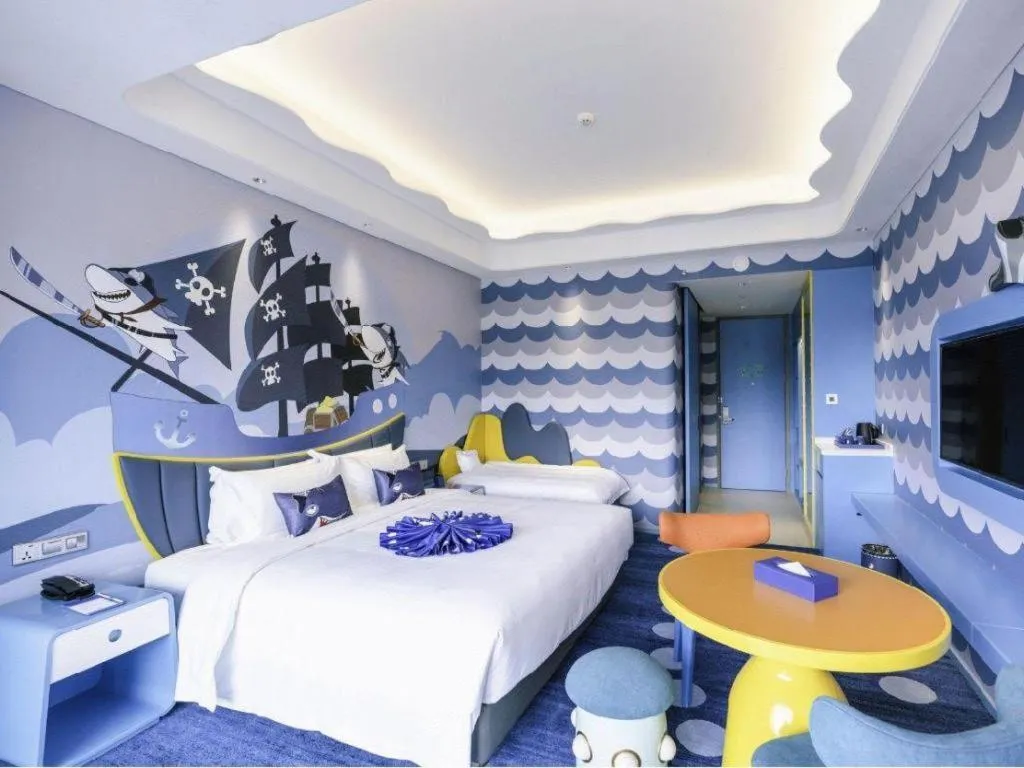 Bed in Dolphin Bay Hotel